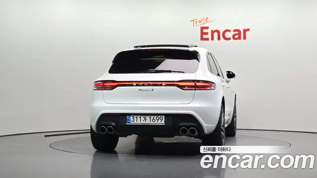 Porsche Macan 2022