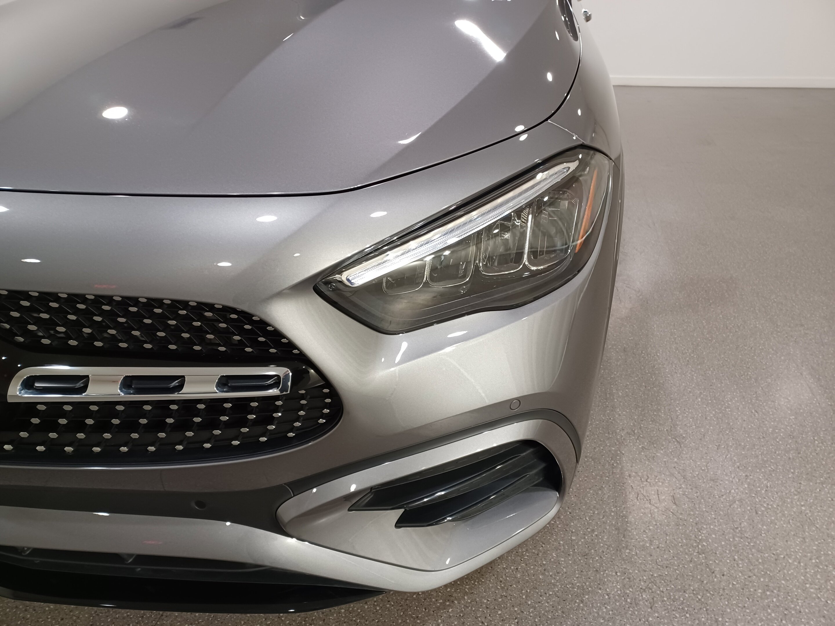 Mercedes-Benz GLA 2025