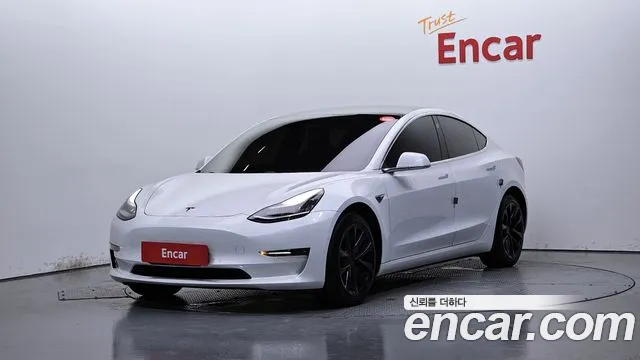 Tesla Model 3 2020