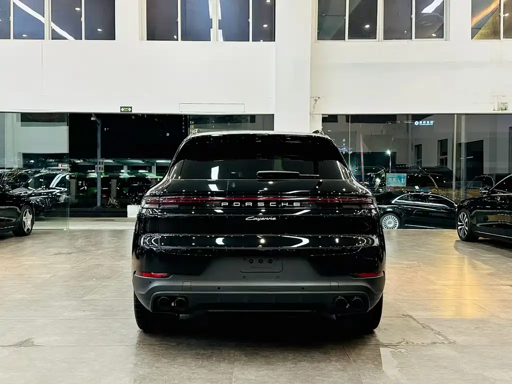 Porsche Cayenne 2024
