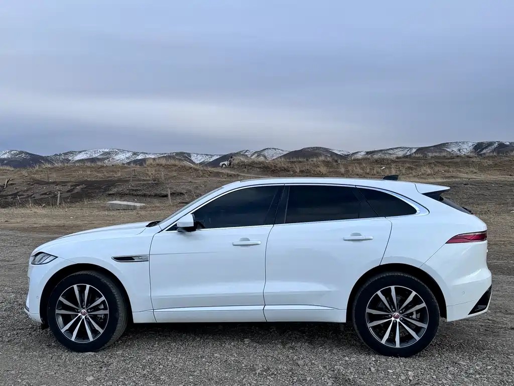Jaguar F-Pace 2022