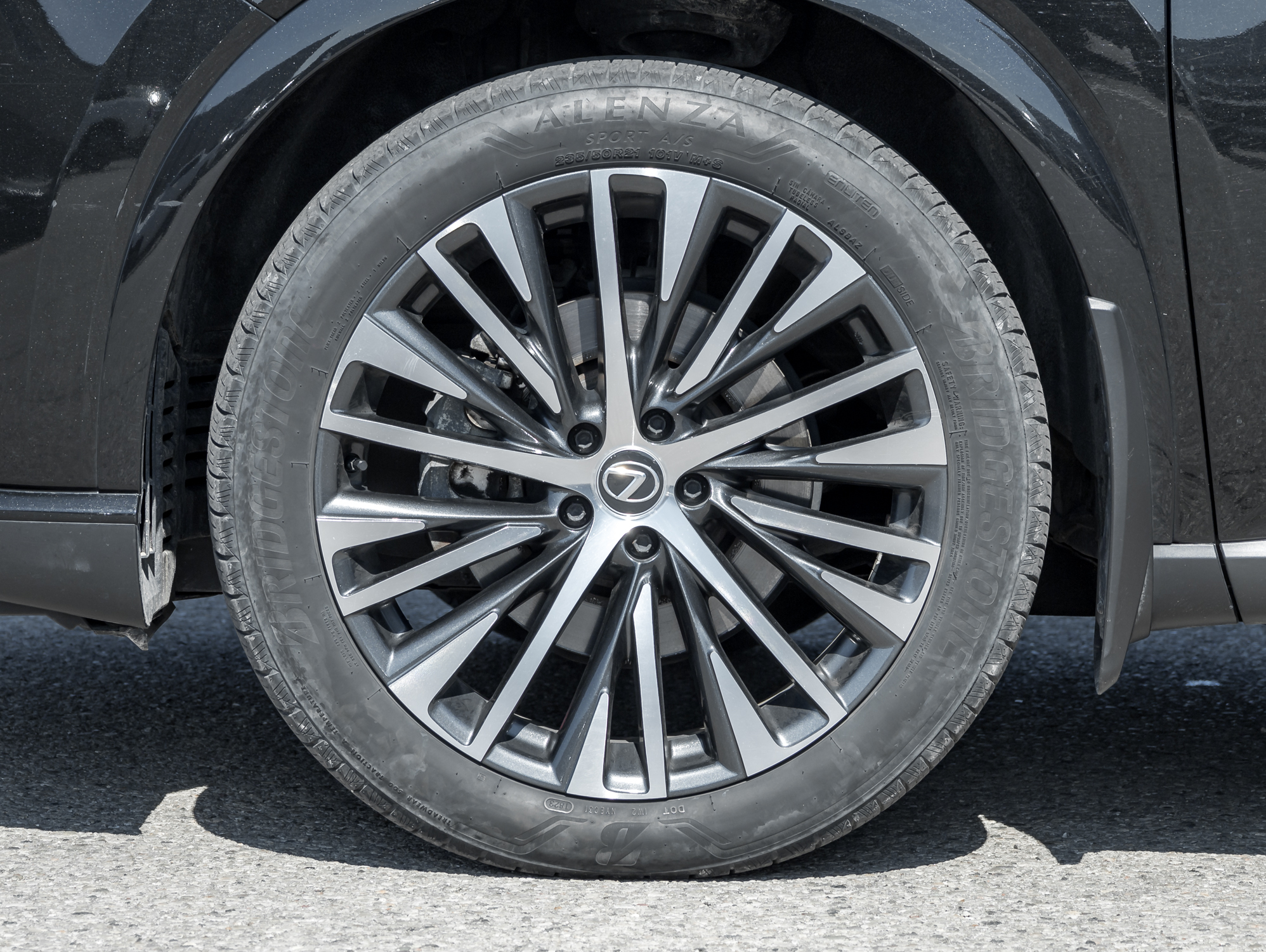 Lexus RX 2023