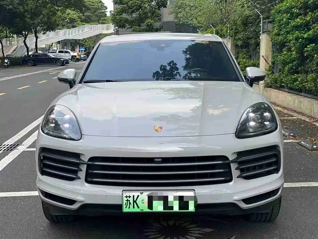 Porsche Cayenne 2021