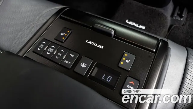 Lexus ES 2020