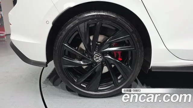 Volkswagen Golf 2024