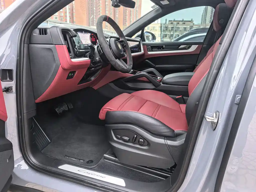 Porsche Cayenne 2023