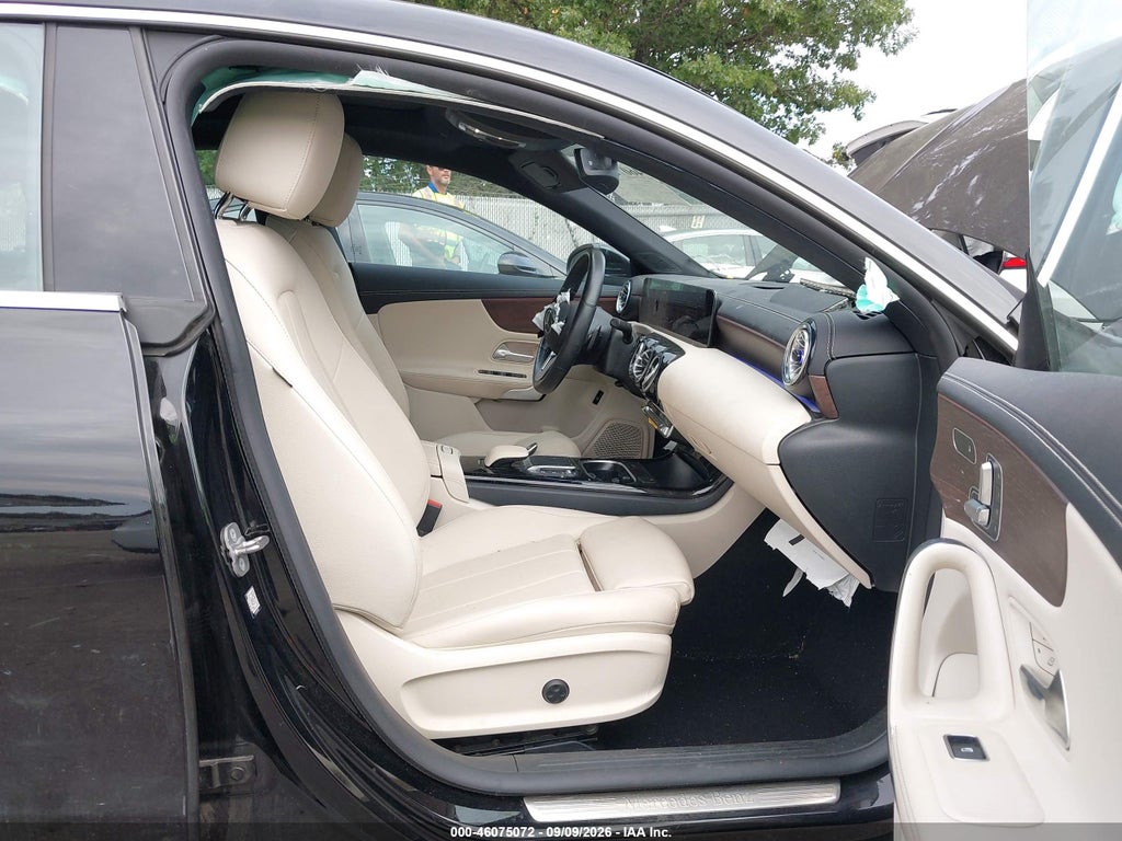 Mercedes-Benz CLA 2023