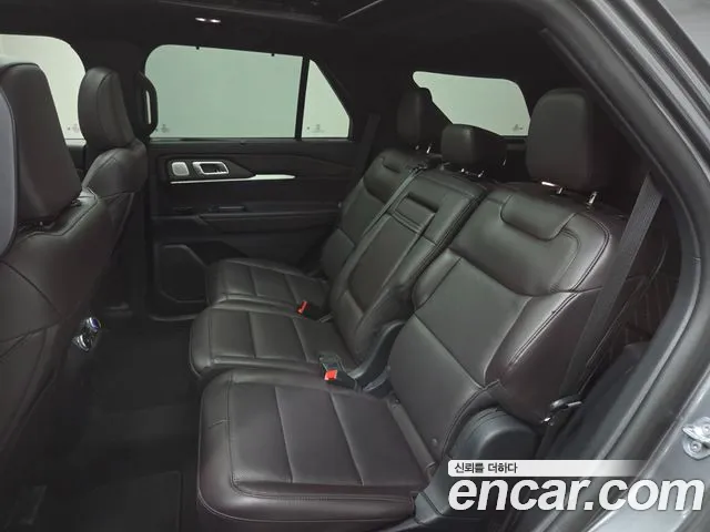 Ford Explorer 2025
