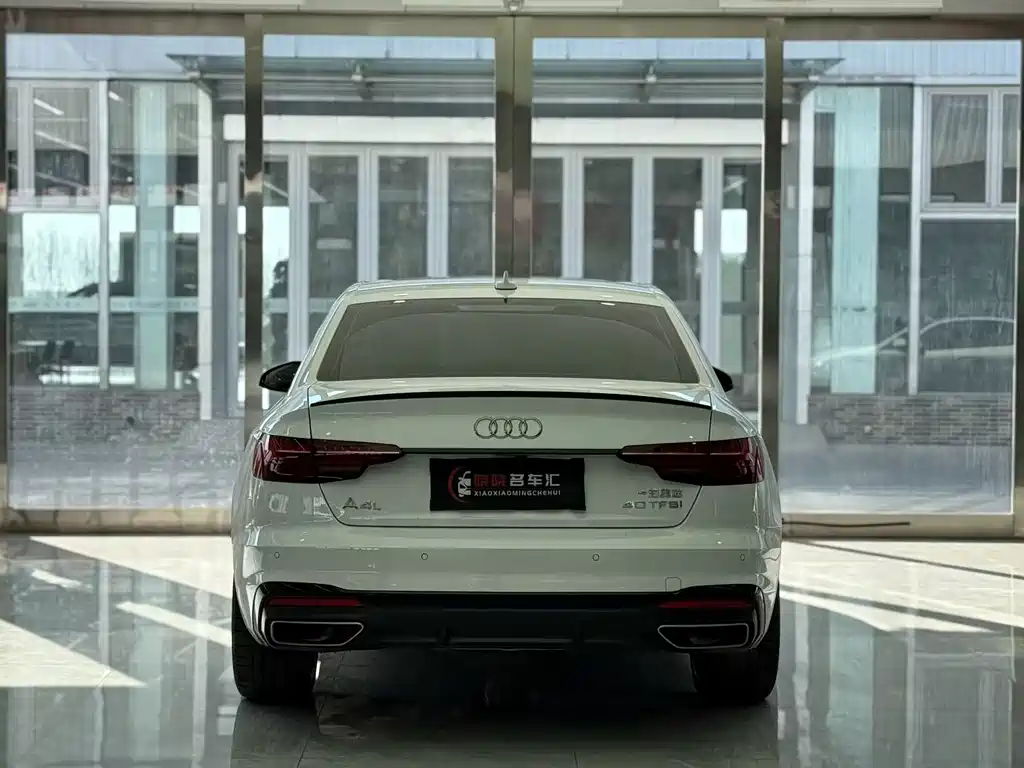 Audi A4 2024
