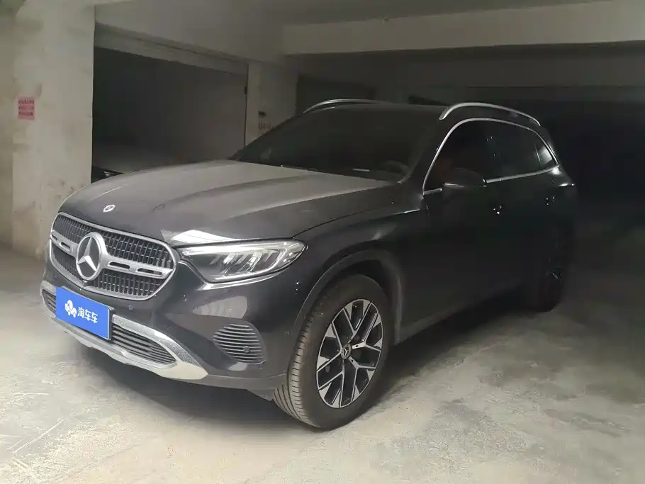 Mercedes-Benz GLC 2025