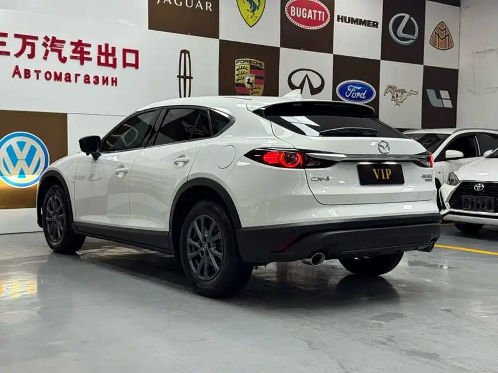 Mazda CX-4 2023