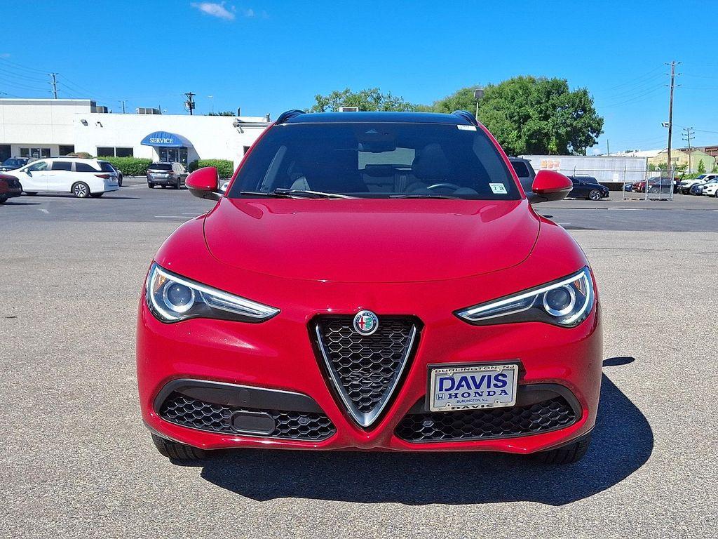Alfa Romeo Stelvio 2023