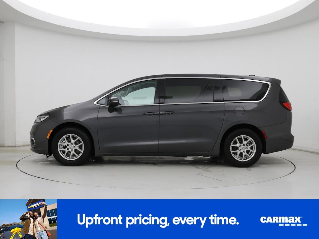 Chrysler Pacifica 2023