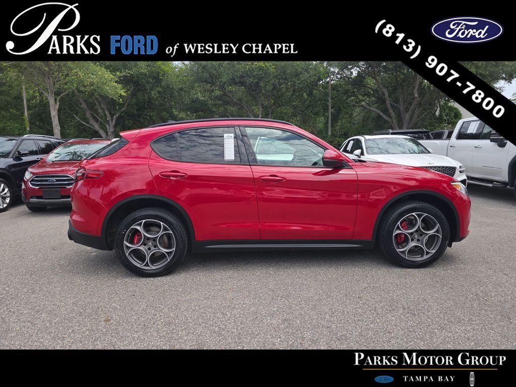 Alfa Romeo Stelvio 2023