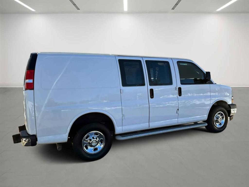 Chevrolet Express 2024