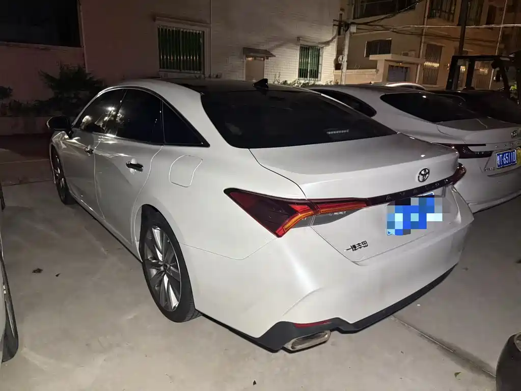 Toyota Avalon 2023