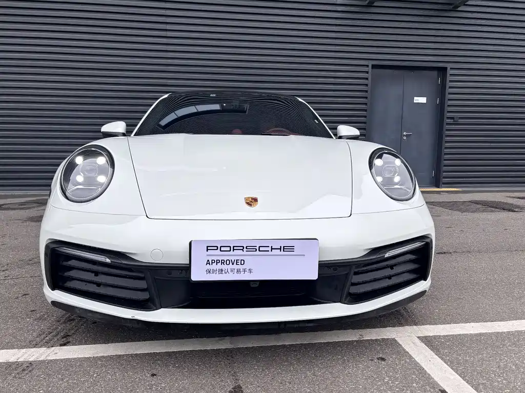 Porsche 911 2025