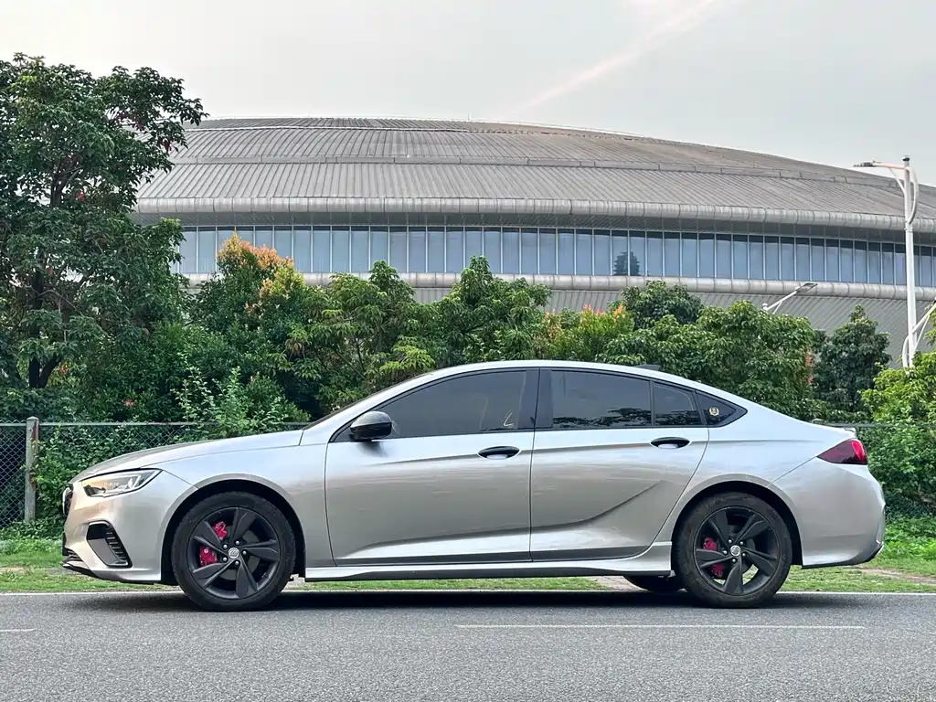 Buick Regal 2020