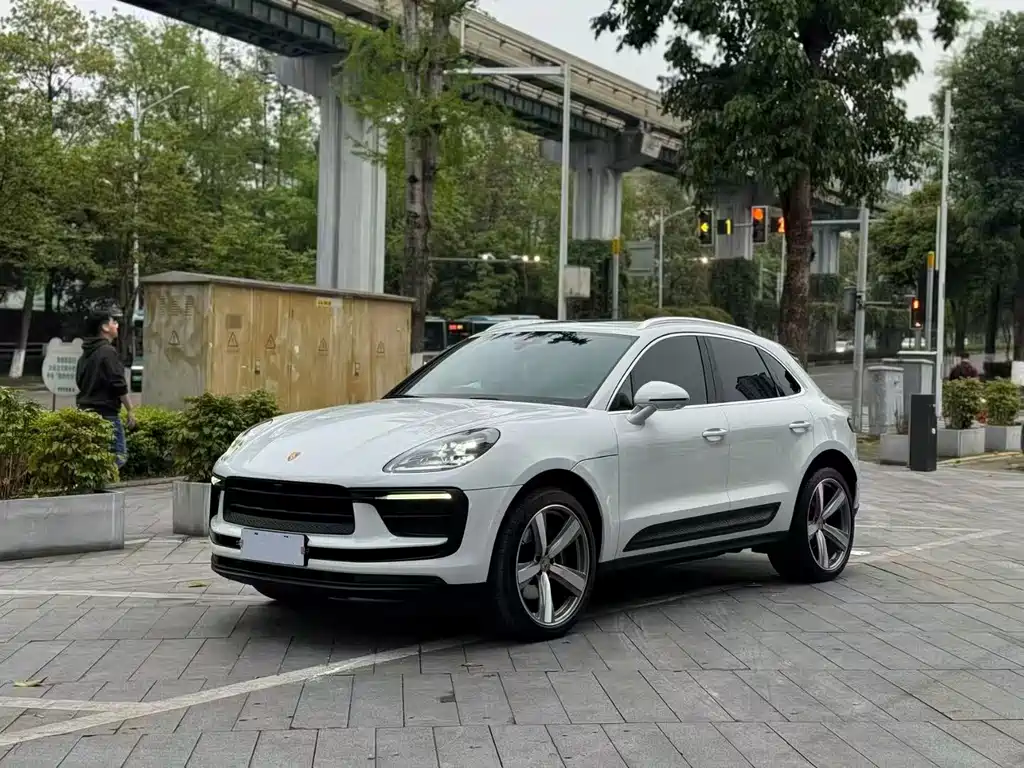 Porsche Macan 2023