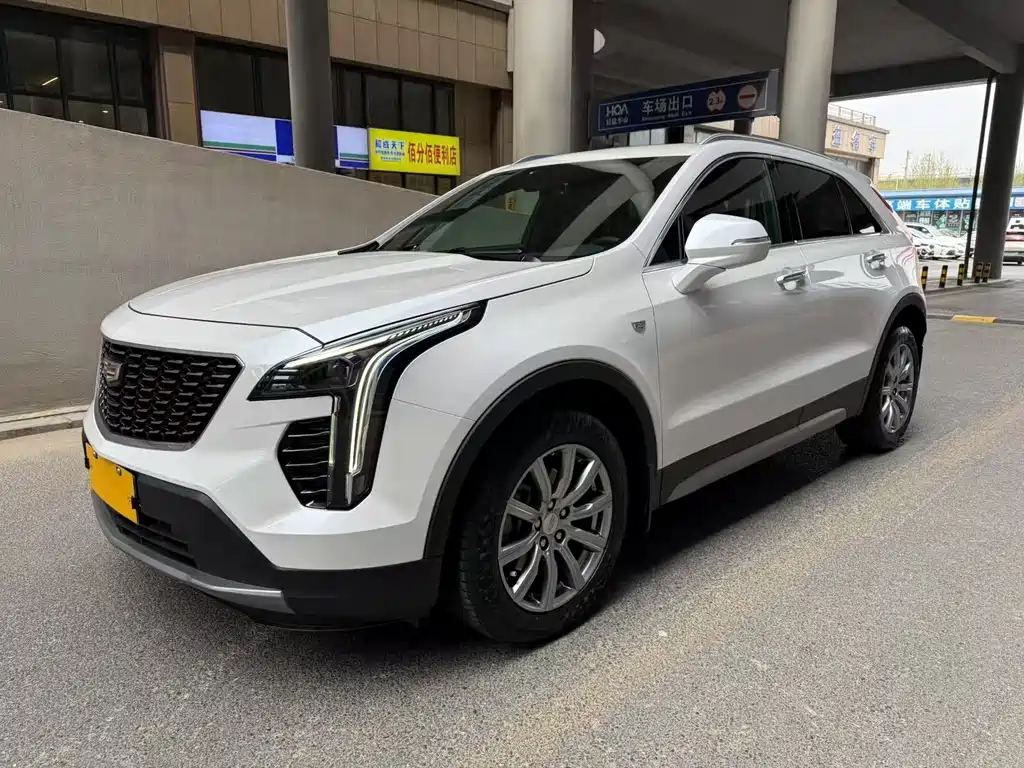 Cadillac XT4 2021
