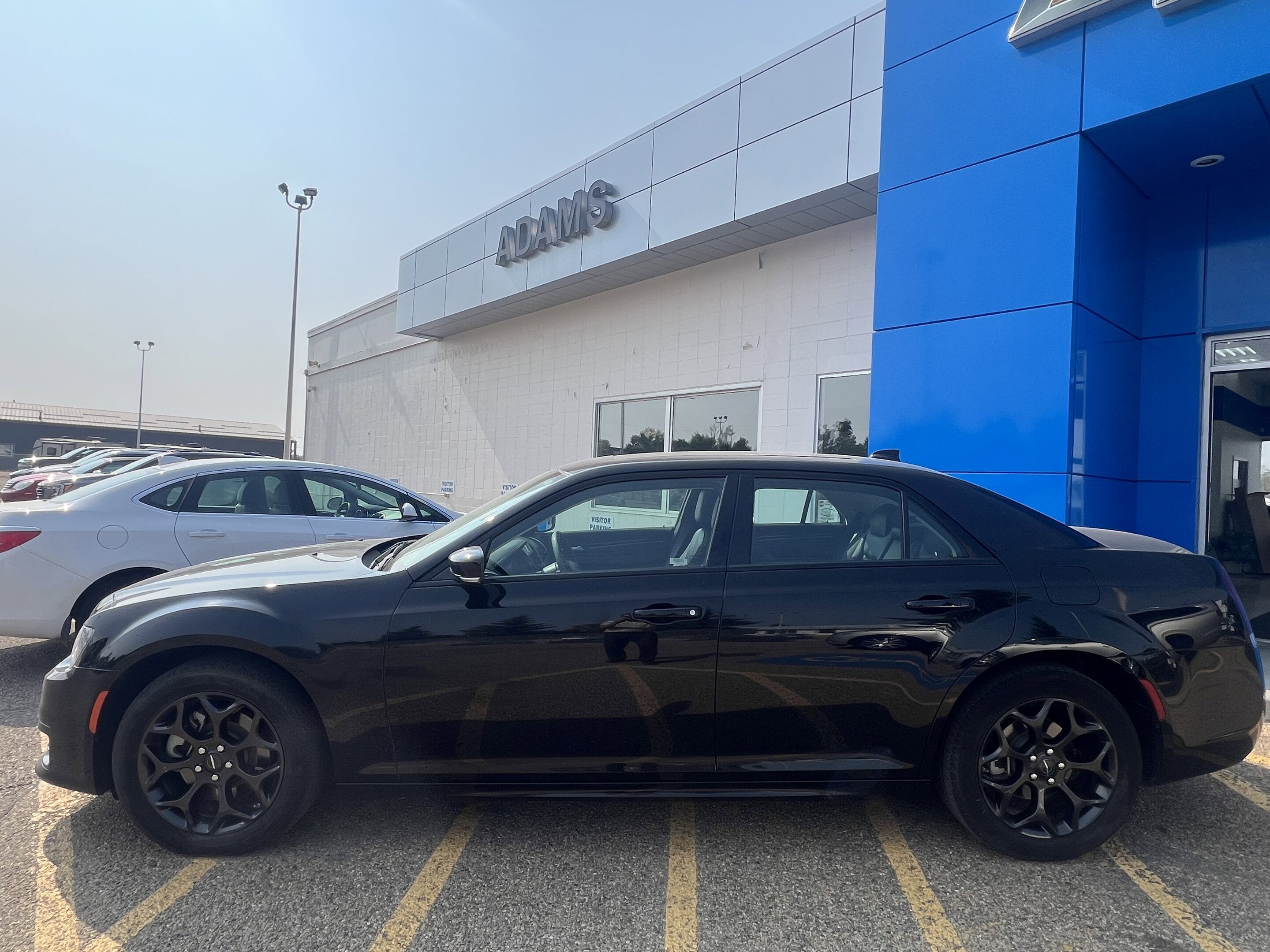 Chrysler 300 2023