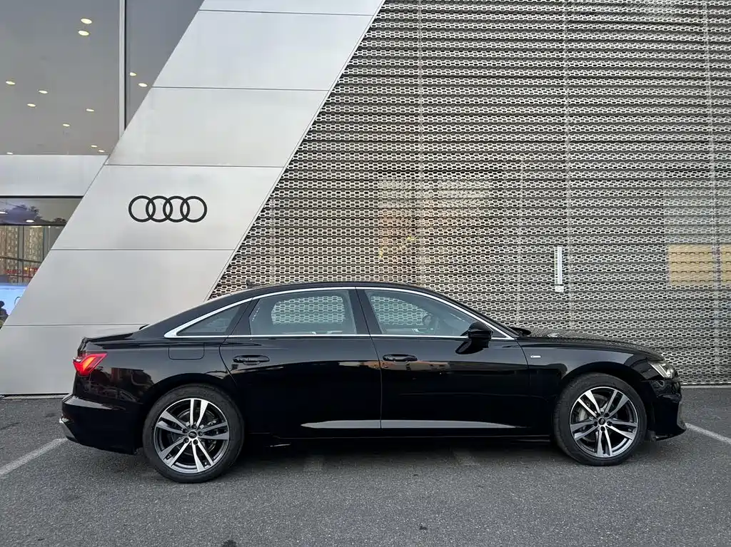 Audi A6 2024