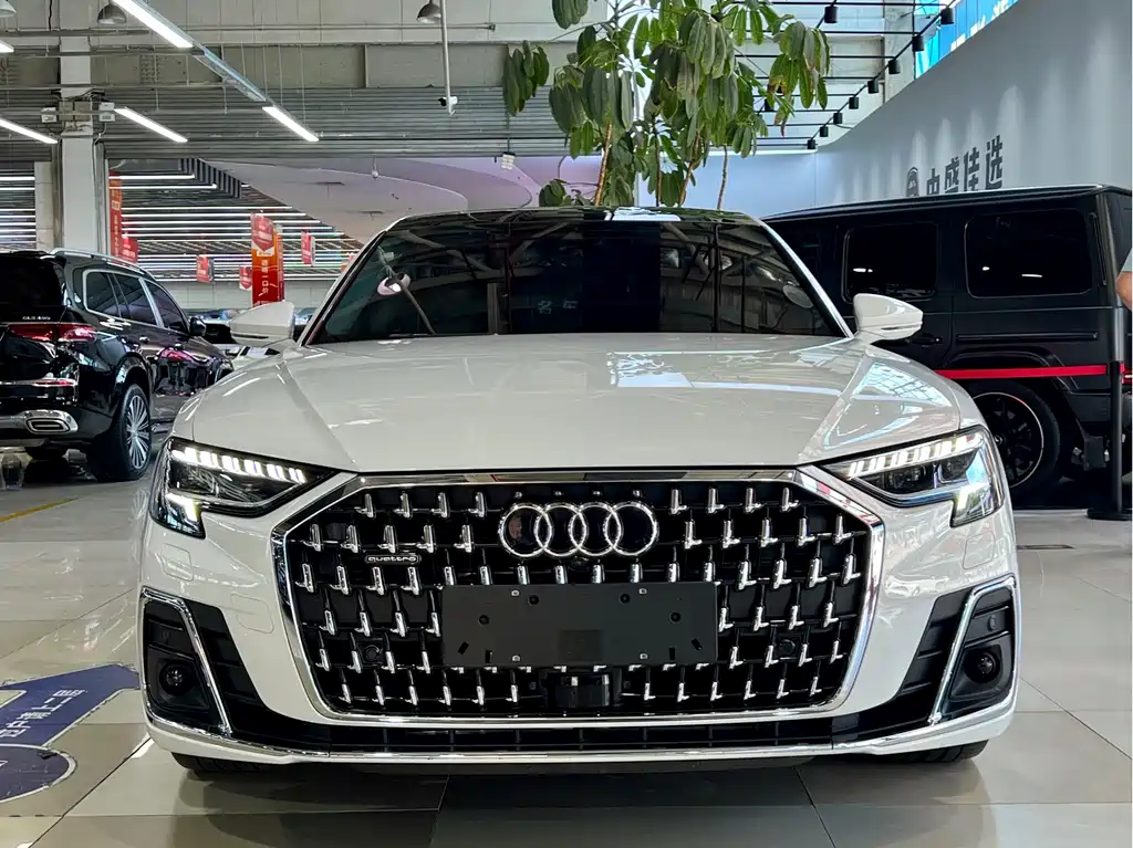 Audi A8 2024