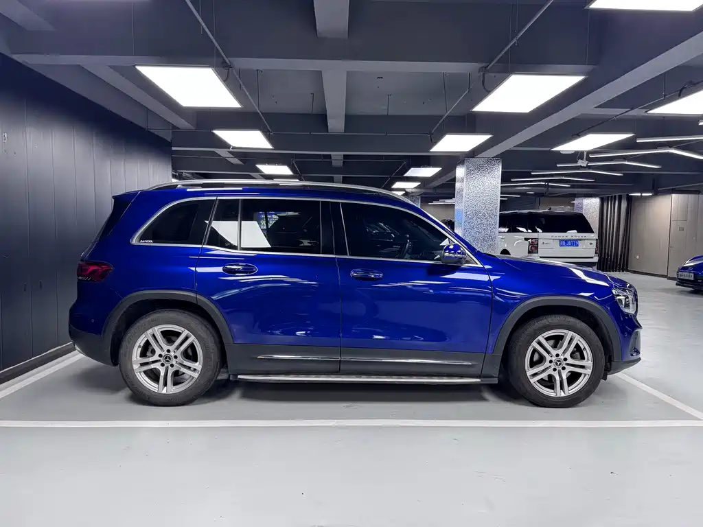 Mercedes-Benz GLB 2021