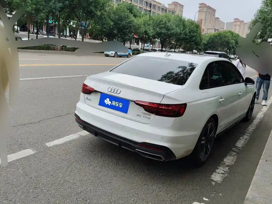 Audi A4 2022