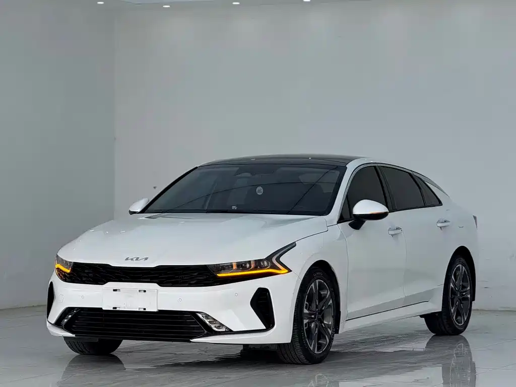 Kia K5 2023