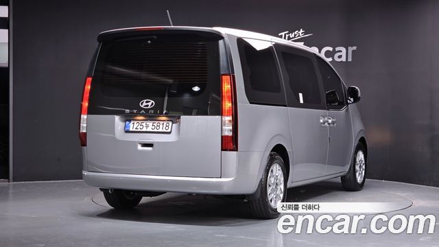 Hyundai Staria 2025