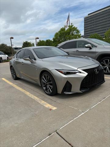 Lexus IS 2021