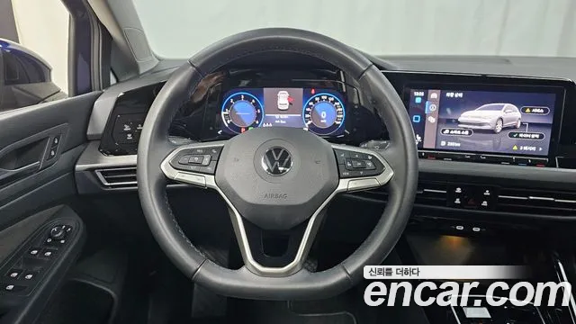 Volkswagen Golf 2023