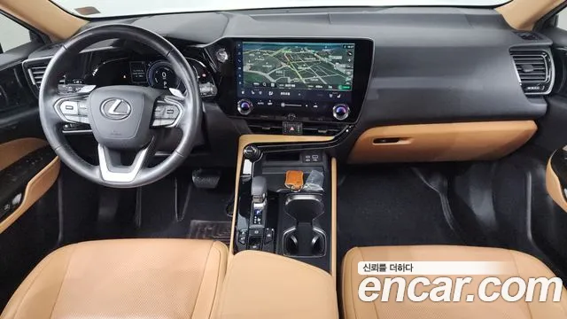 Lexus NX 2023