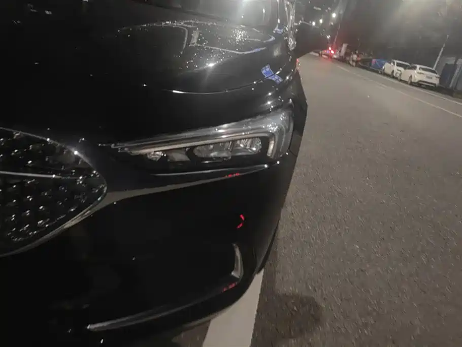 Buick LaCrosse 2022
