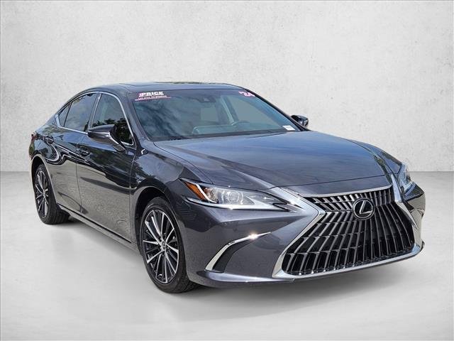 Lexus ES 2024