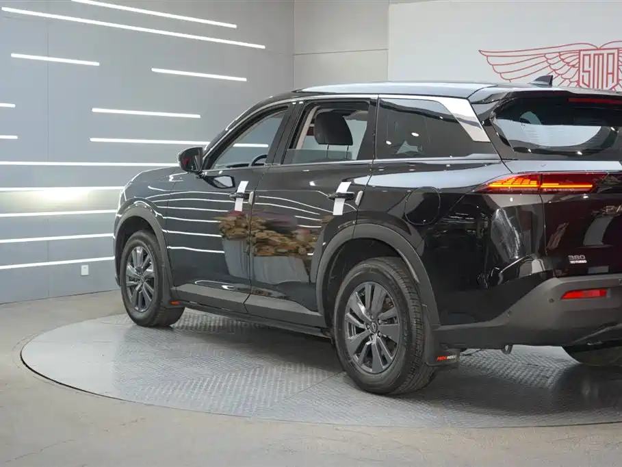 Nissan Pathfinder 2024