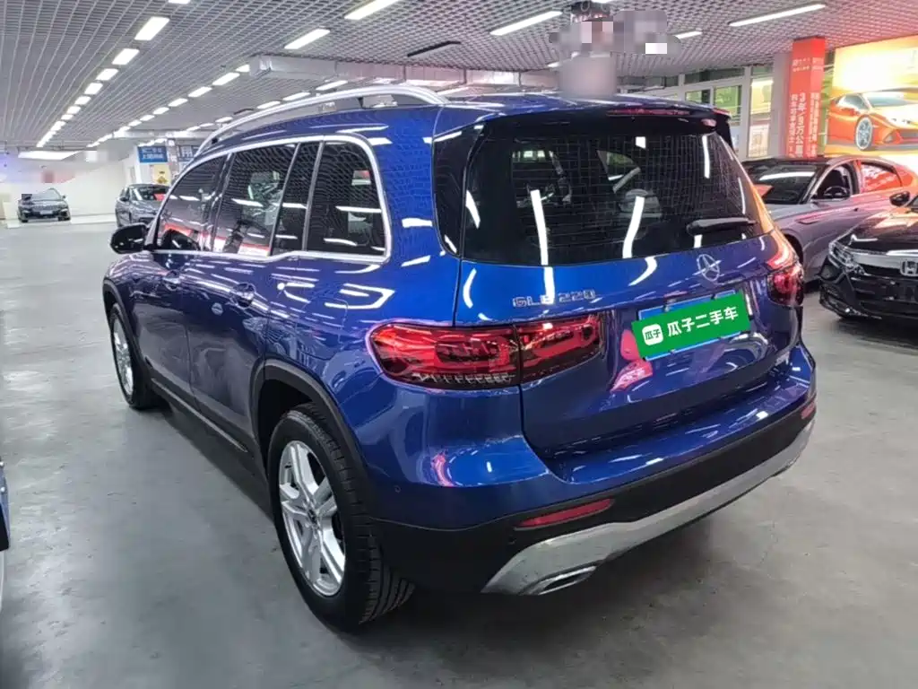 Mercedes-Benz GLB 2023