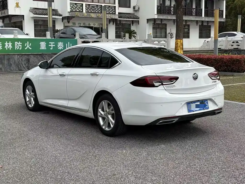 Buick Regal 2022