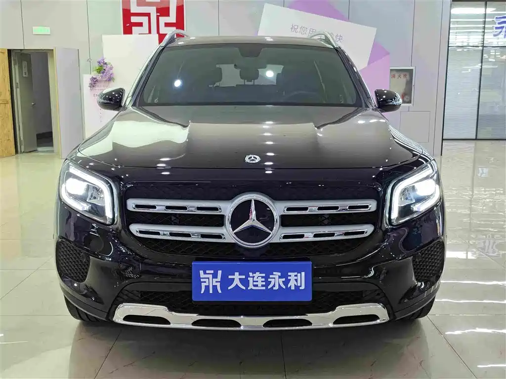 Mercedes-Benz GLB 2023
