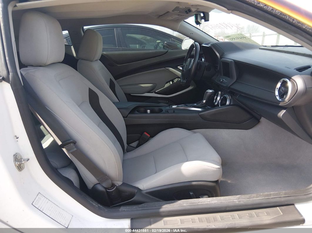 Chevrolet Camaro 2023