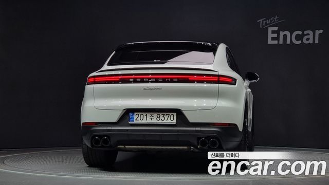 Porsche Cayenne 2023