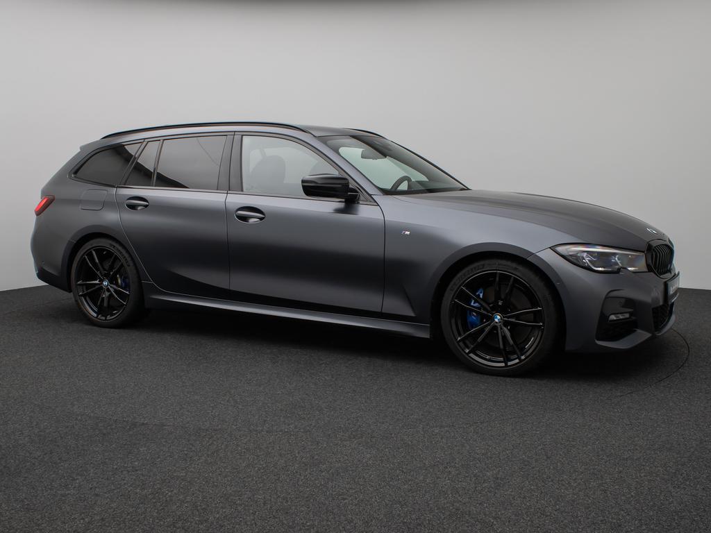 BMW 320 2022