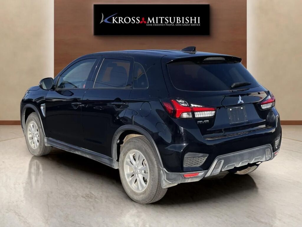 Mitsubishi RVR 2023