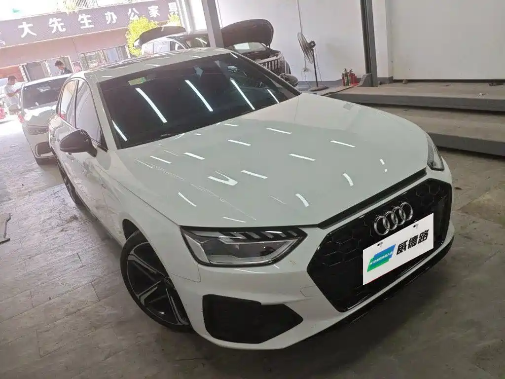 Audi A4 2024