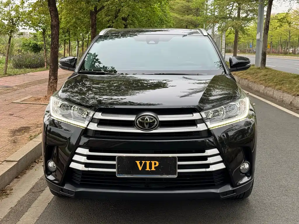 Toyota Highlander 2021
