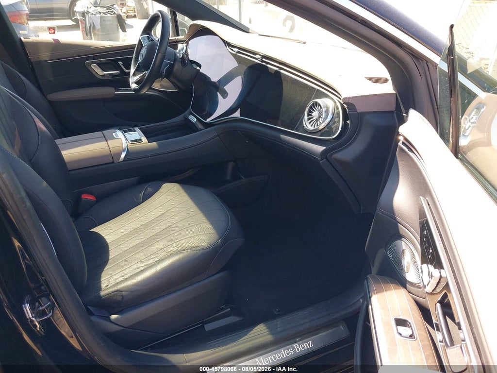 Mercedes-Benz EQS 2024