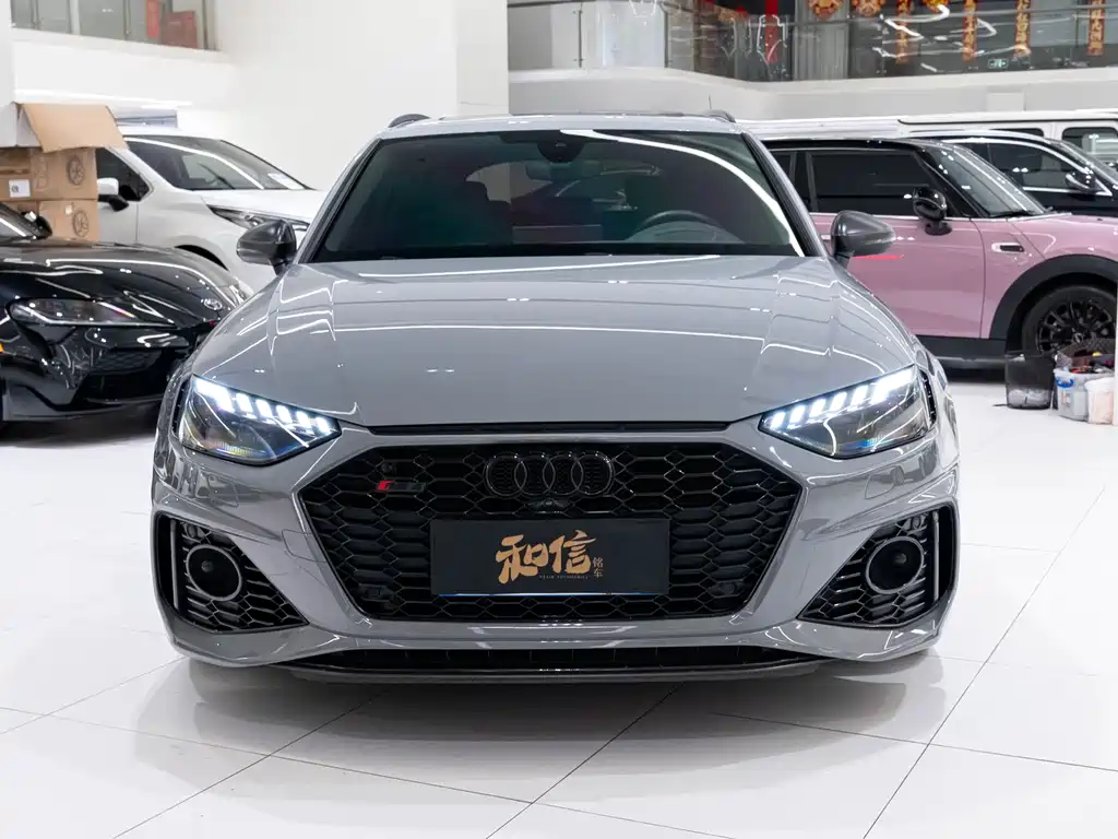 Audi RS 4 2022