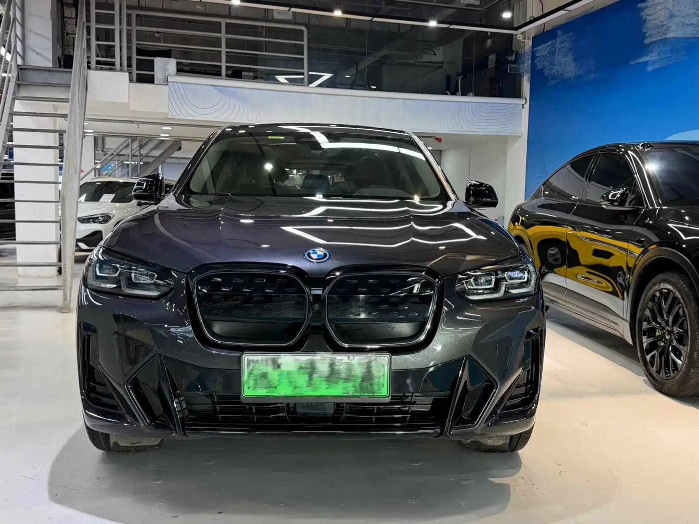 BMW iX3 2023