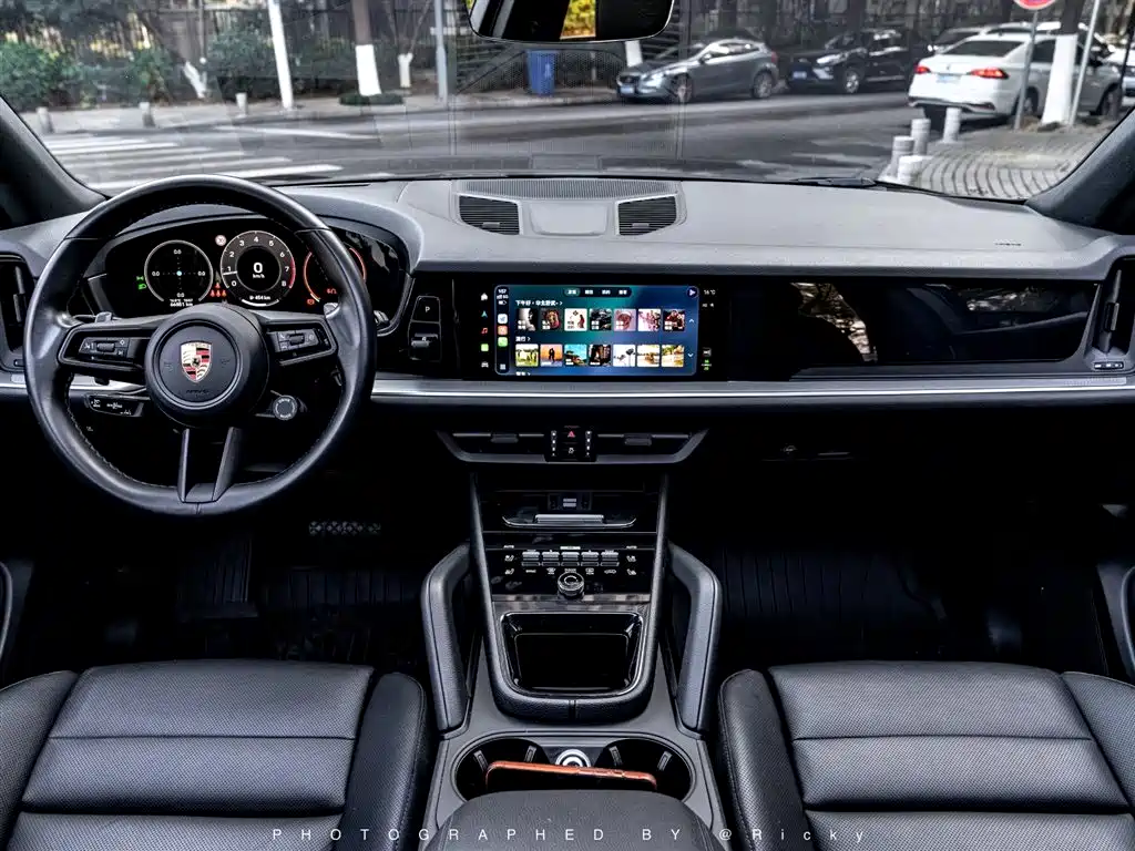 Porsche Cayenne 2024